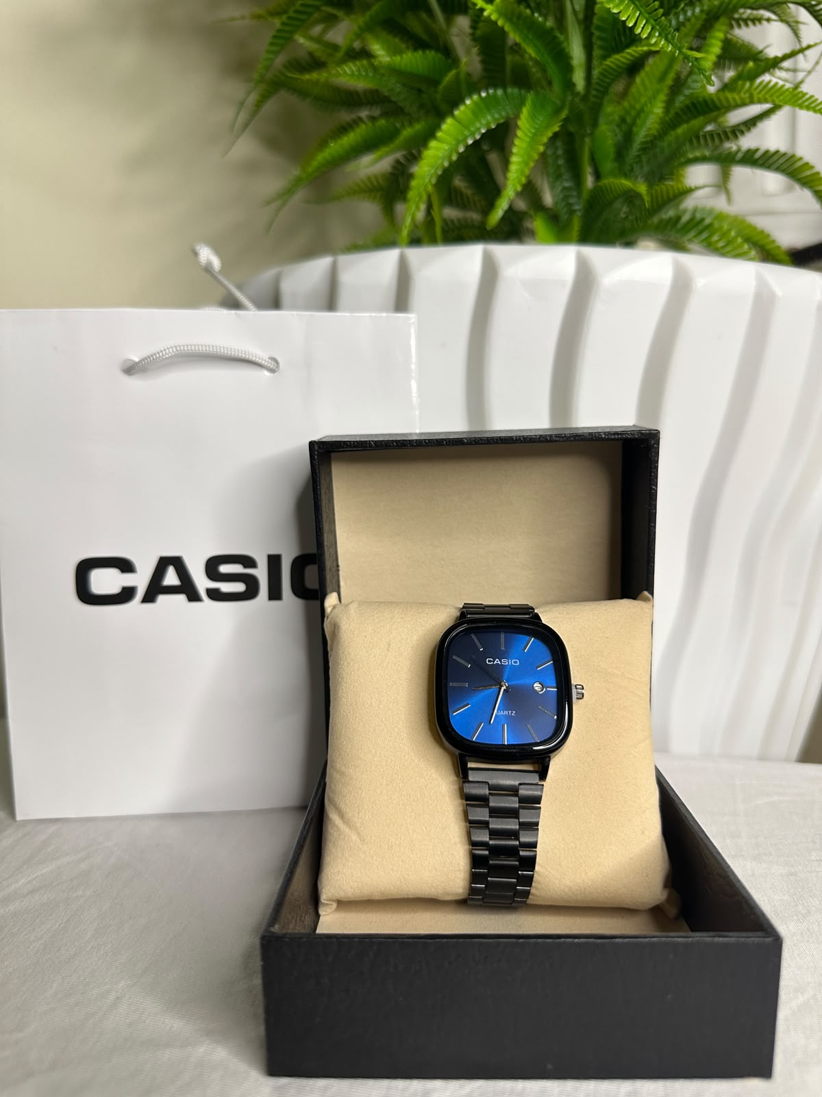 Casio Bleu Noire avec packaging complet