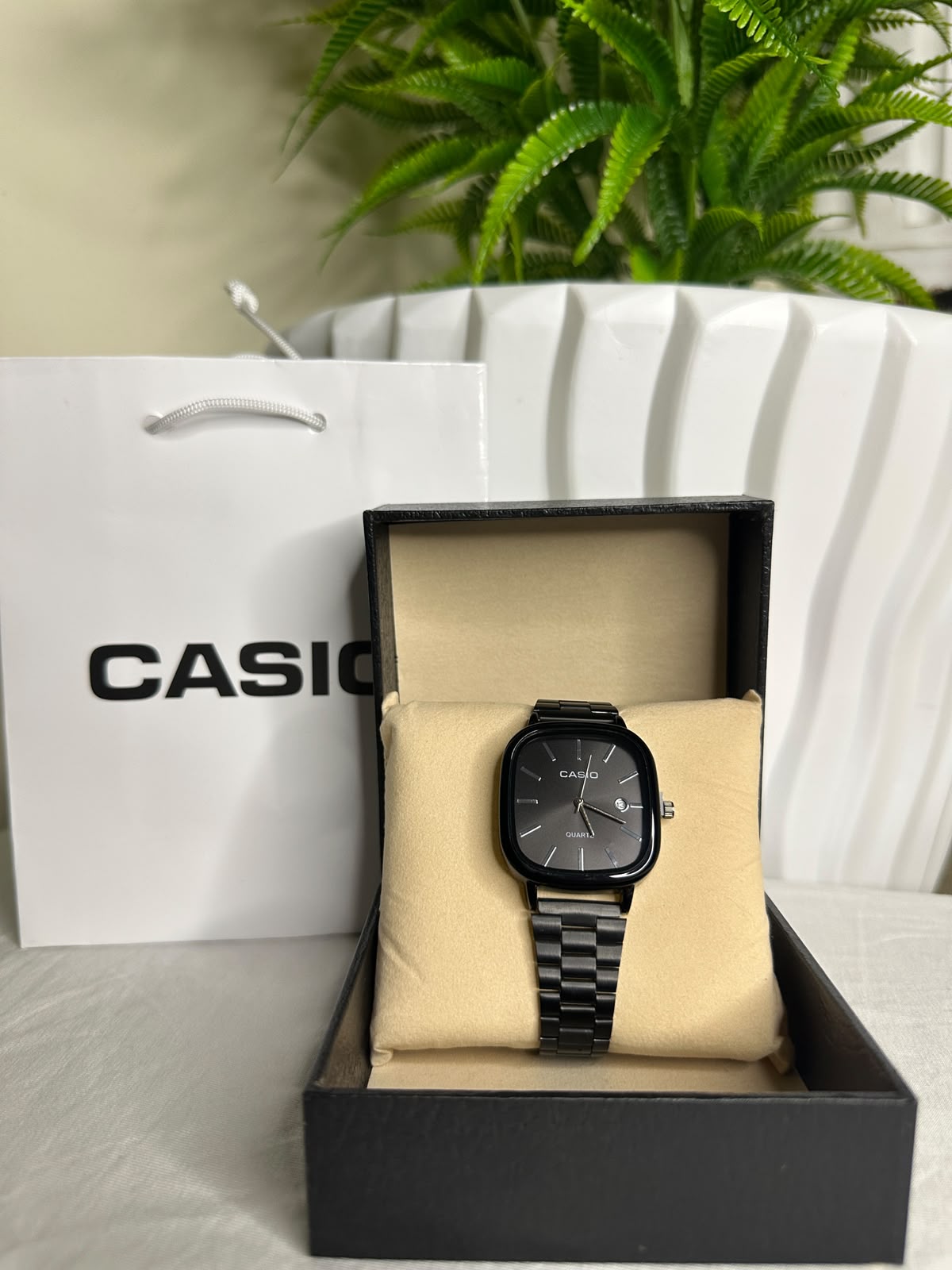 Casio Noire avec packaging complet